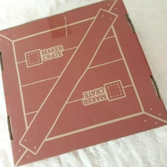 NIB KiwiCo Maker Crate Box Embroidered Apron - Picture 2 of 6